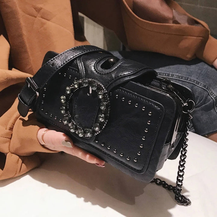 Florence – Pochette à clous